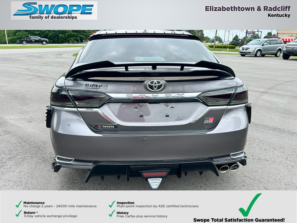 2022 Toyota Camry SE photo 7