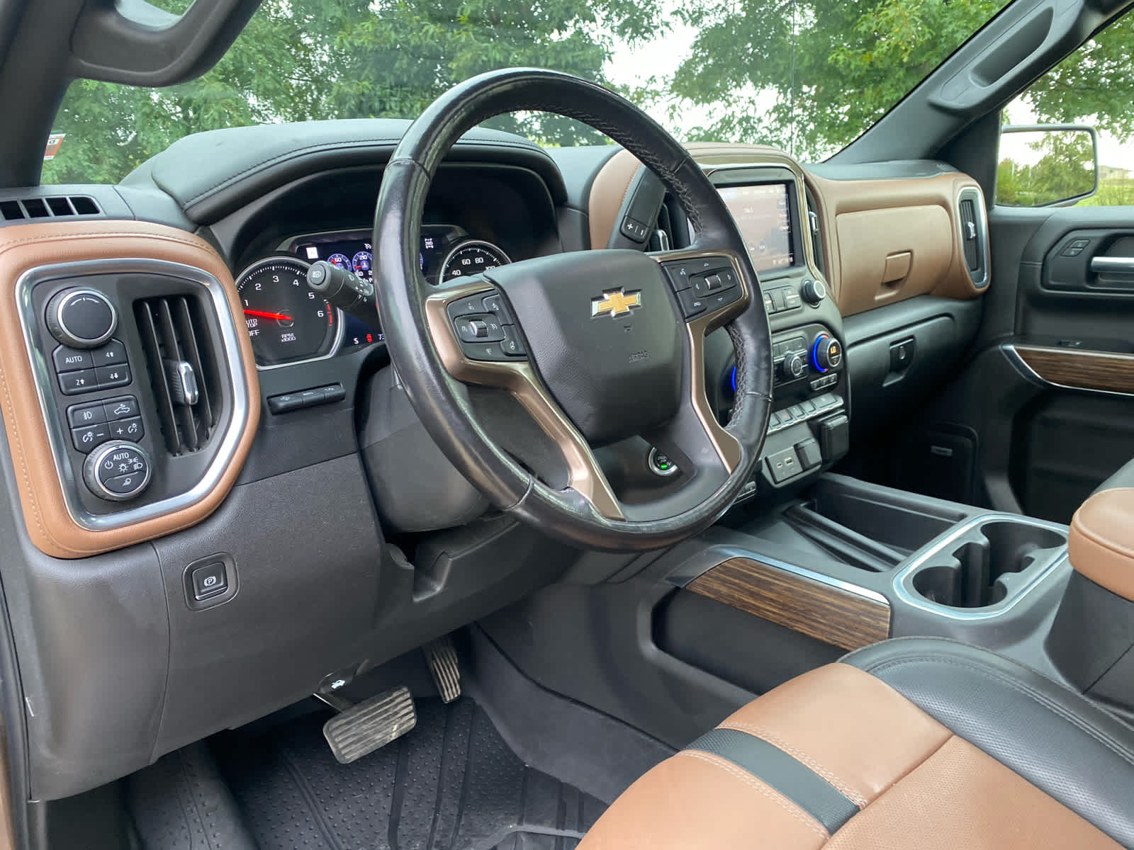 2019 Chevrolet Silverado 1500 High Country photo 10
