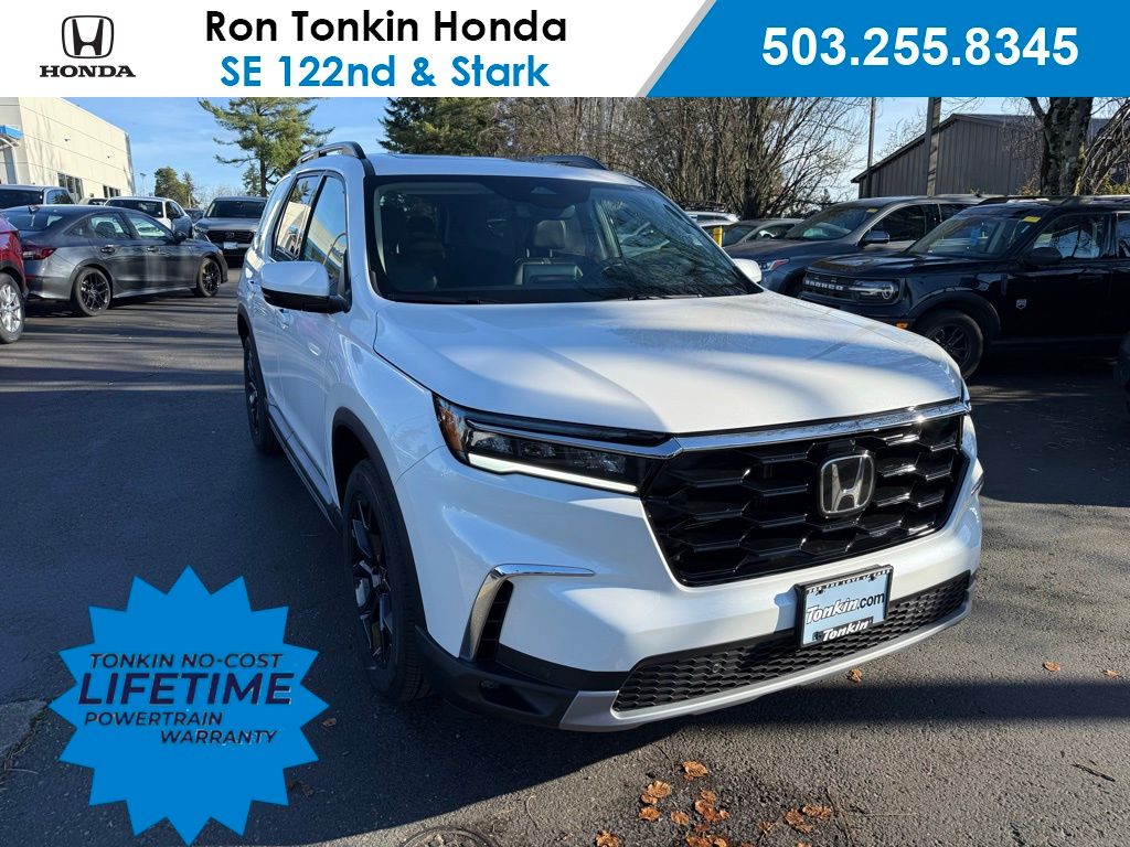 2025 Honda Pilot Touring's photo