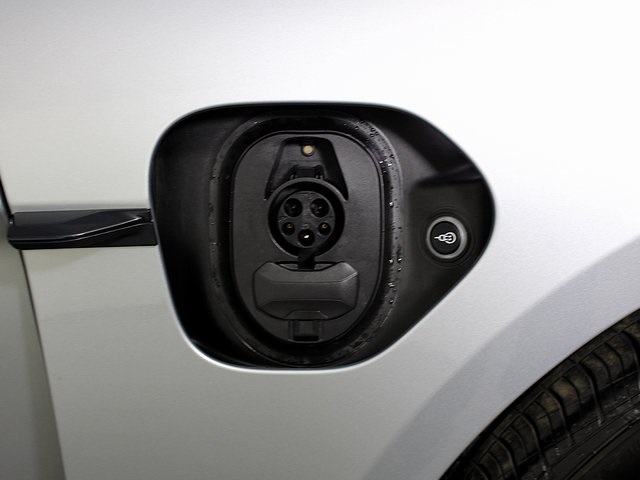 2021 Porsche Taycan 4S photo 19