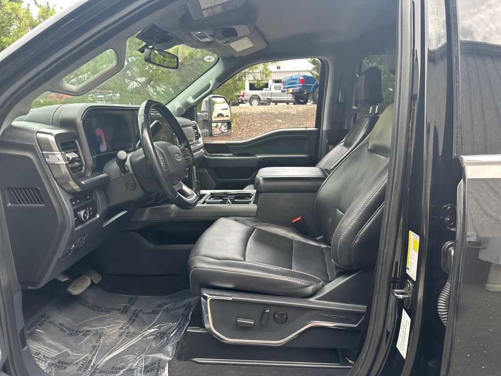 2023 Ford F-250 Lariat photo 10