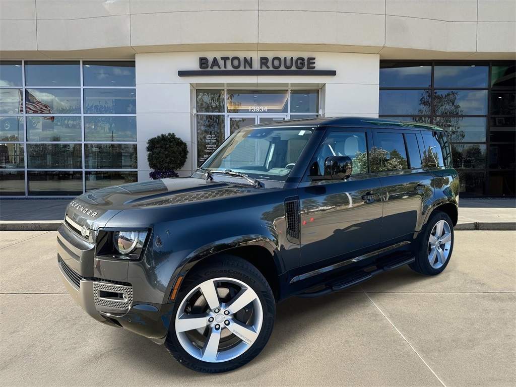 2025 Land Rover Defender X-Dynamic SE's photo