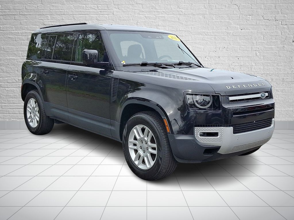 2023 Land Rover Defender 110 S photo 3
