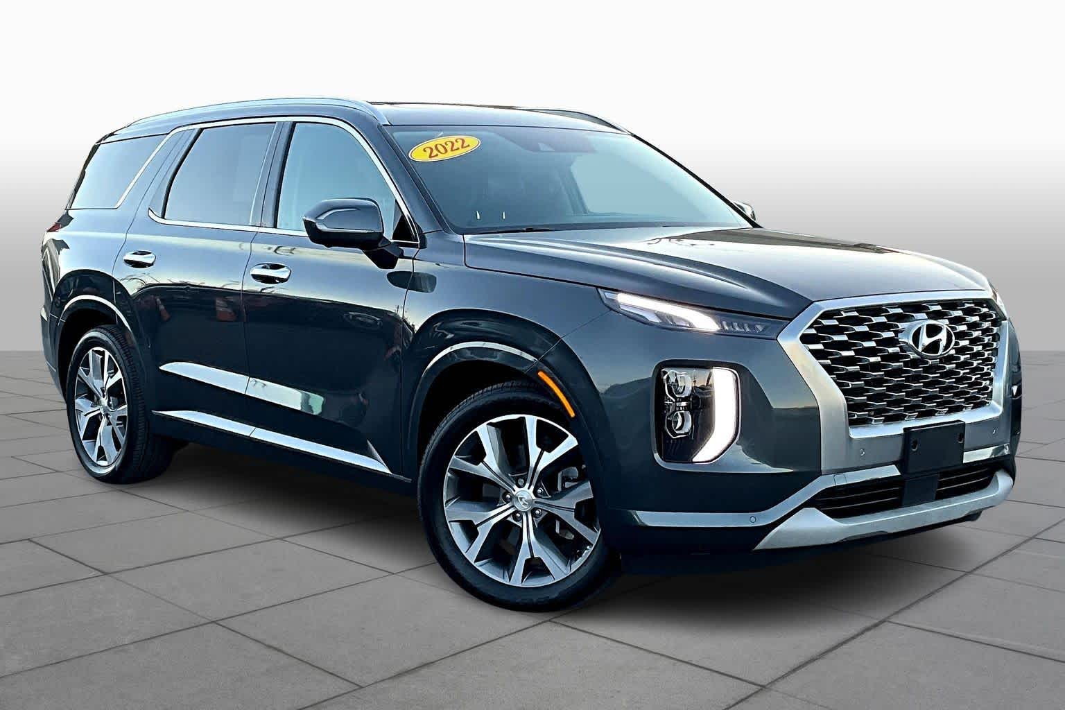 2022 Hyundai Palisade Limited photo 2