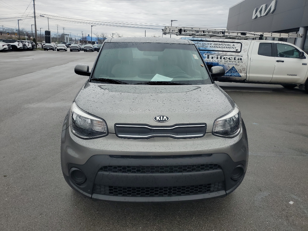 2017 Kia Soul Base photo 2