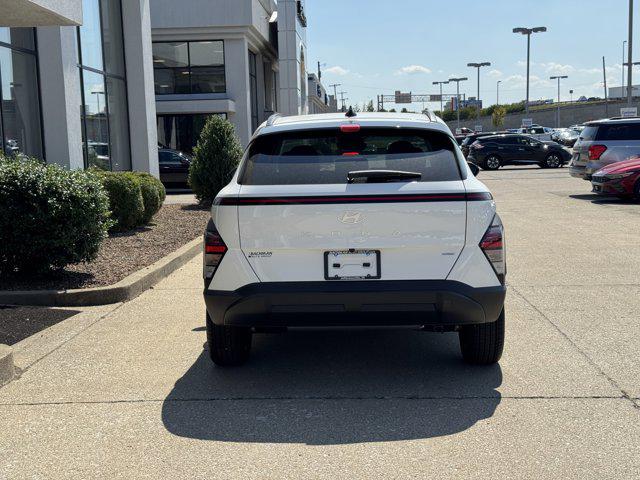 2026 Hyundai Kona SEL photo 6