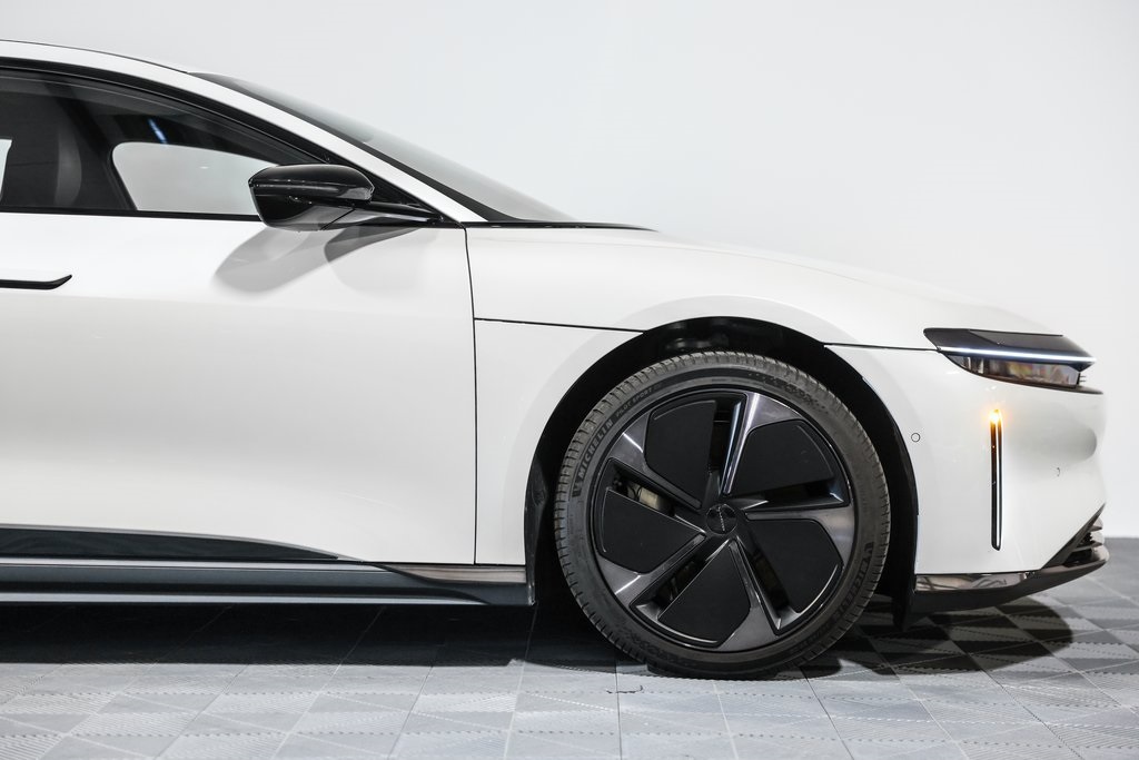 2024 Lucid Air Pure photo 3