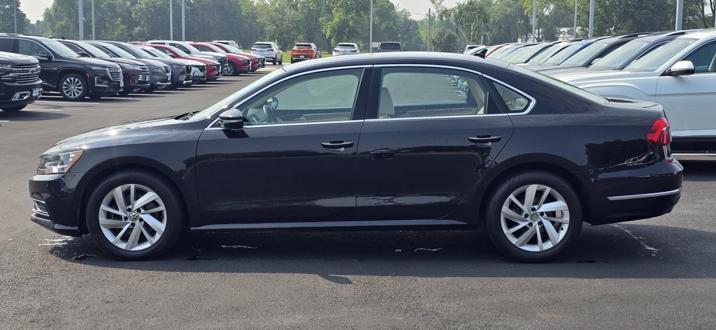 Used 2018 Volkswagen Passat SE with VIN 1VWBA7A30JC008006 for sale in St. Cloud, Minnesota