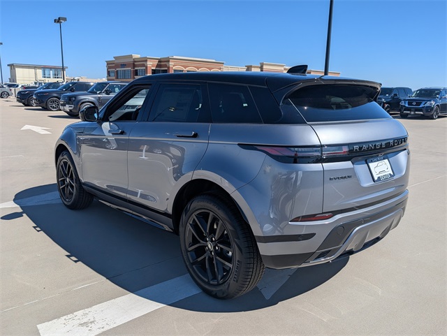2026 Land Rover Range Rover Evoque Dynamic SE photo 4