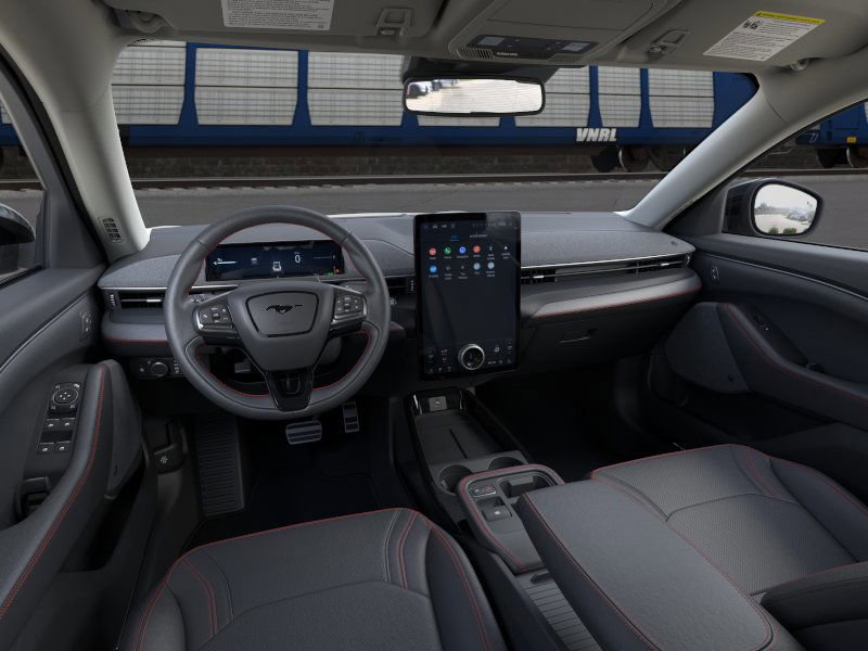 2025 Ford Mustang Mach-E Premium photo 7