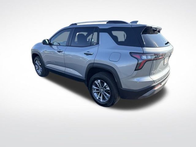 2025 Chevrolet Equinox LT photo 3