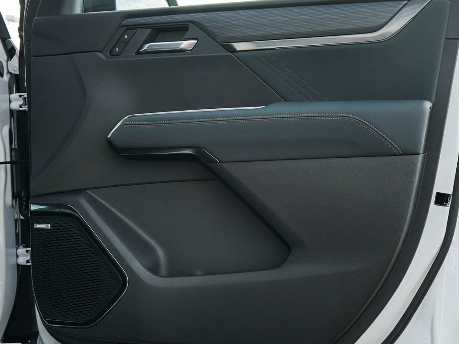 2025 Gmc Acadia AT4 photo 9