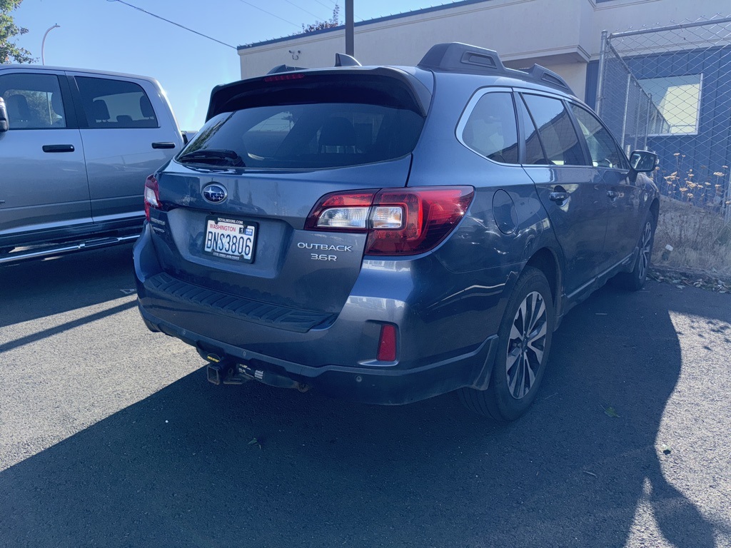2017 Subaru Outback Limited photo 2