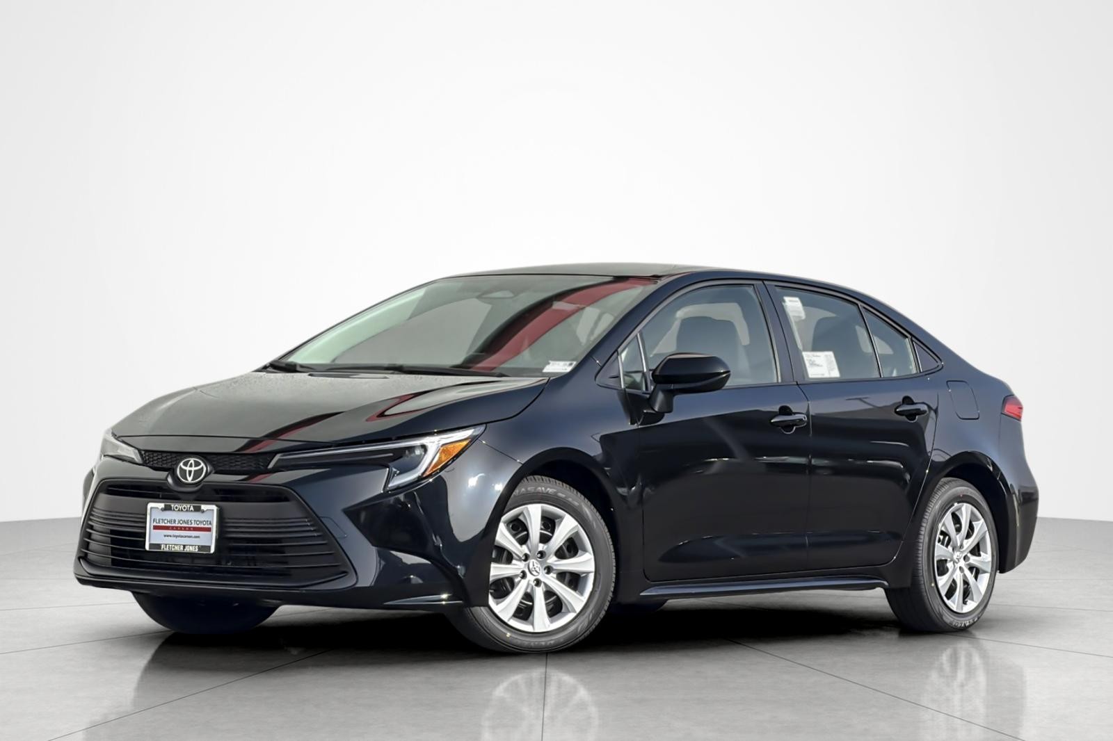 2026 Toyota Corolla LE's photo