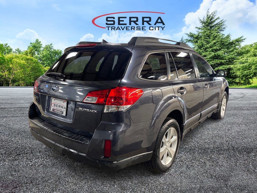 2013 Subaru Outback 2.5i Limited photo 4