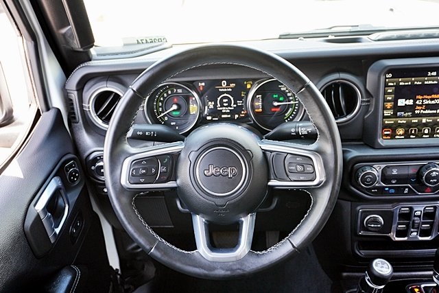 2022 Jeep Wrangler Unlimited Sahara 4xe photo 19