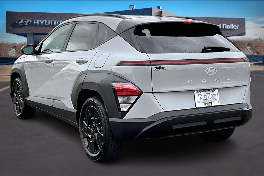 2026 Hyundai Kona SEL photo 2