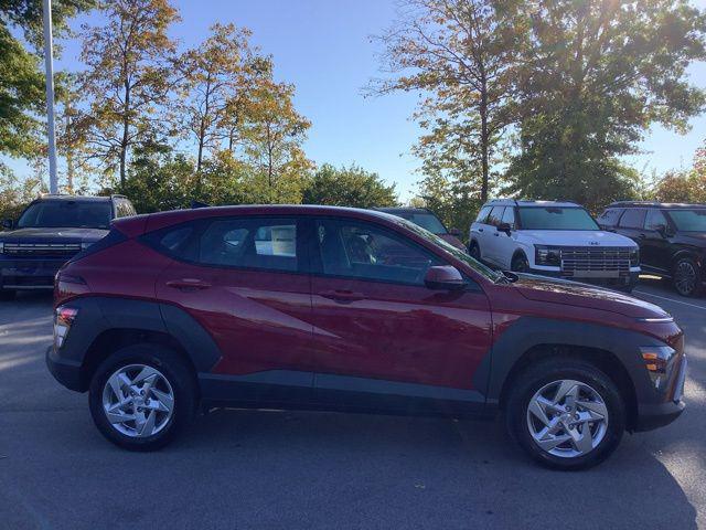 2026 Hyundai Kona SE photo 3