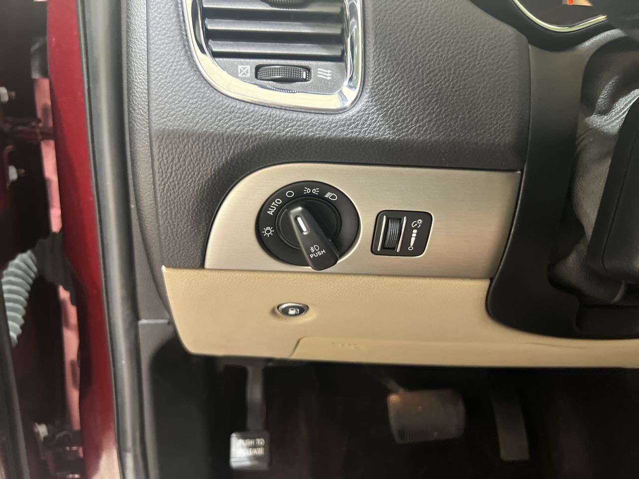 2018 Dodge Durango SXT photo 48