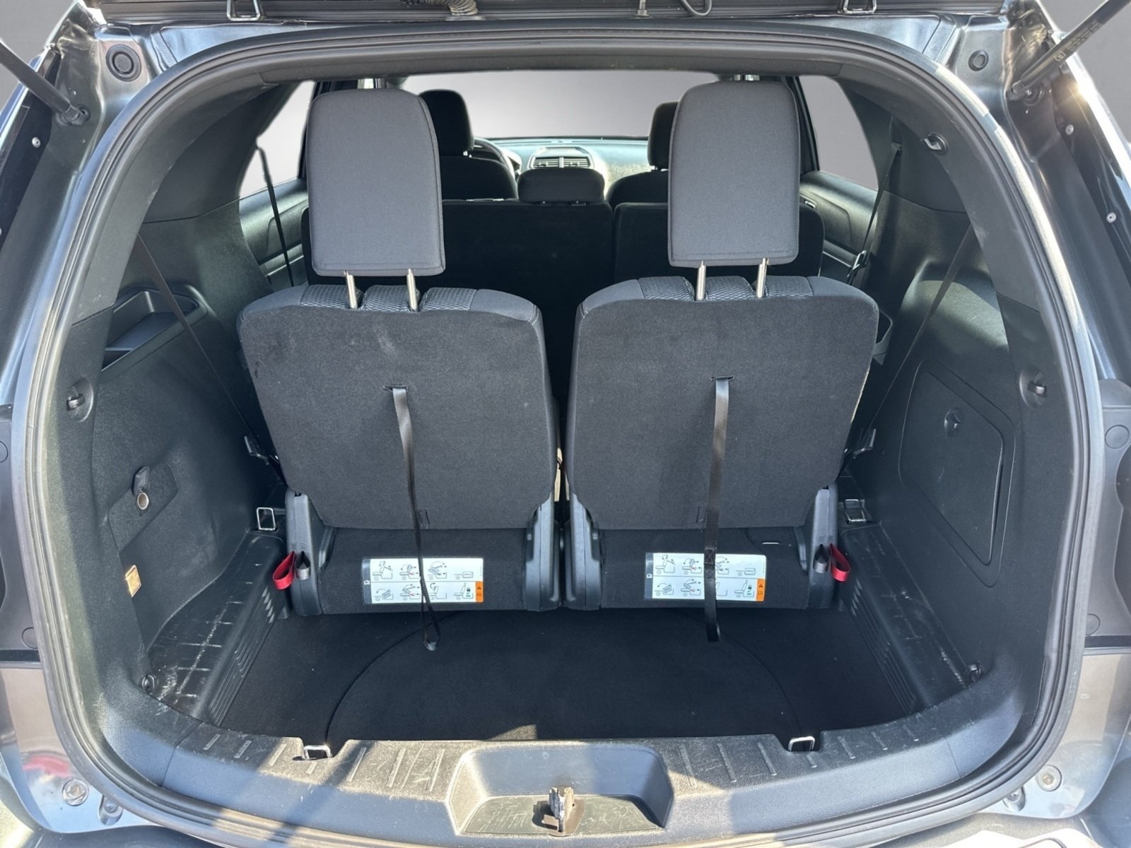 2019 Ford Explorer XLT photo 22