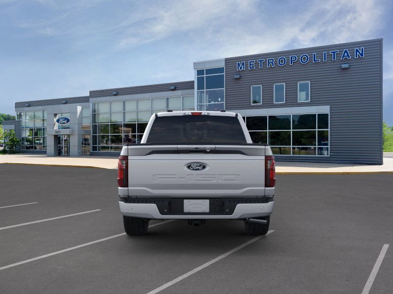 2025 Ford F-150 XLT photo 4