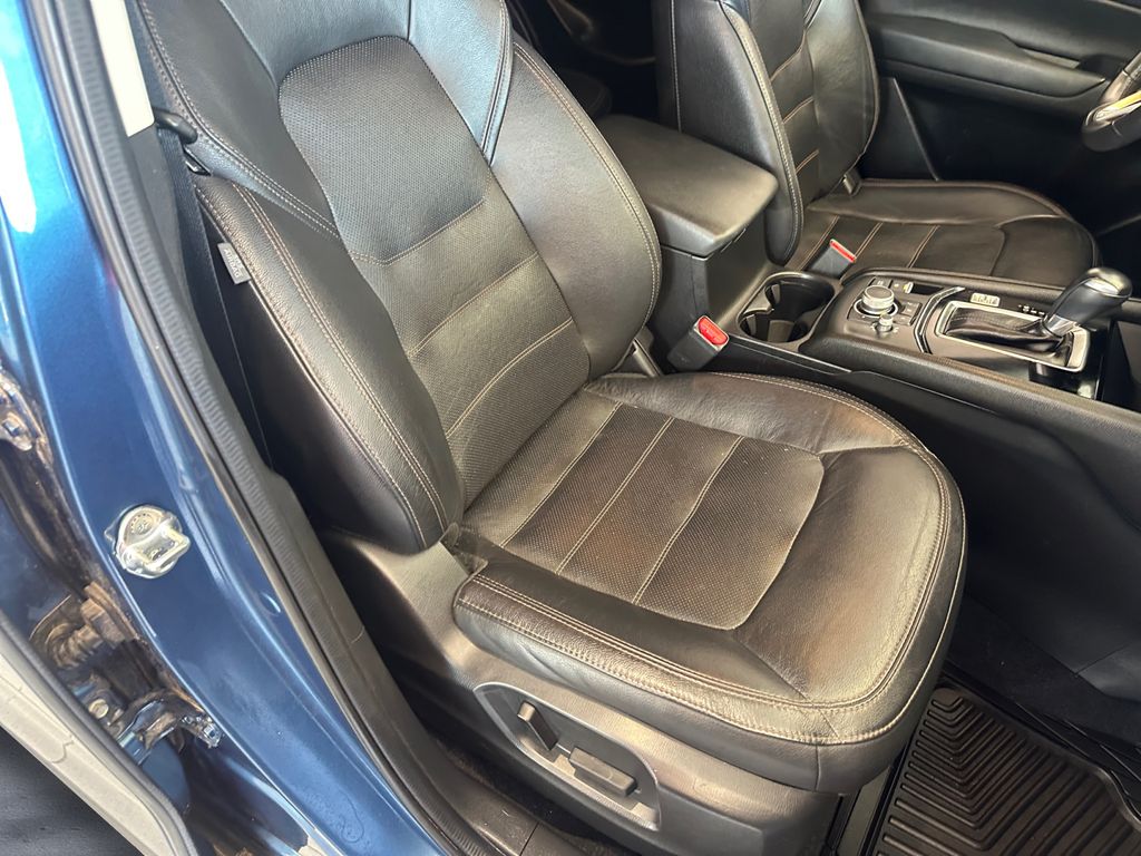 2023 Mazda CX-5 2.5 S Preferred photo 14