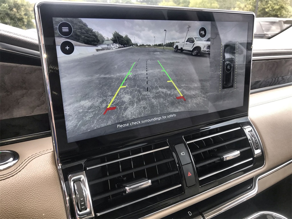 2023 Lincoln Navigator Reserve photo 17