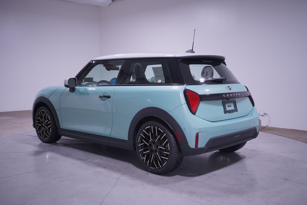 2026 Mini Cooper 2 Door Hardtop Iconic photo 3