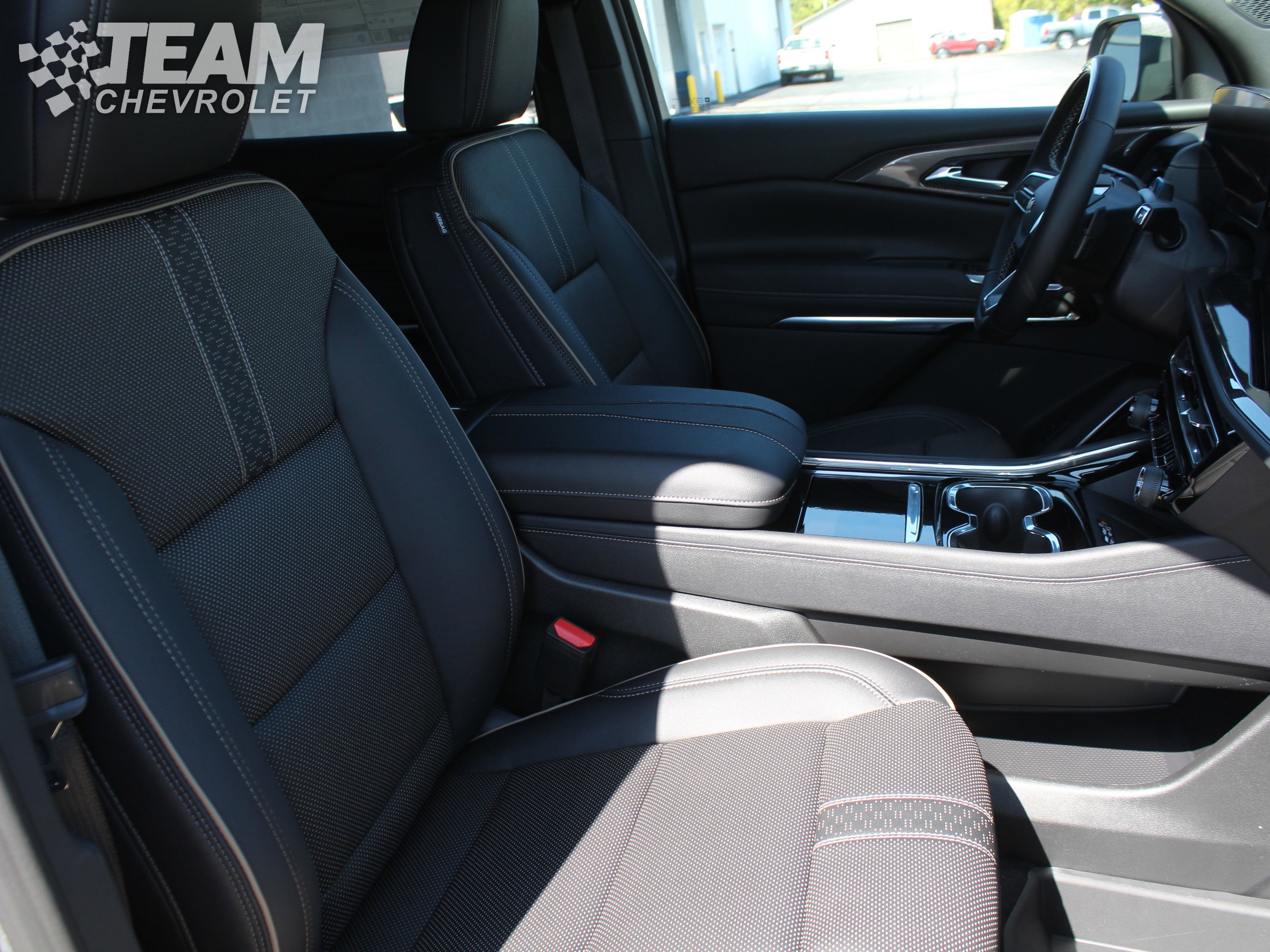 2026 Chevrolet Traverse High Country photo 17