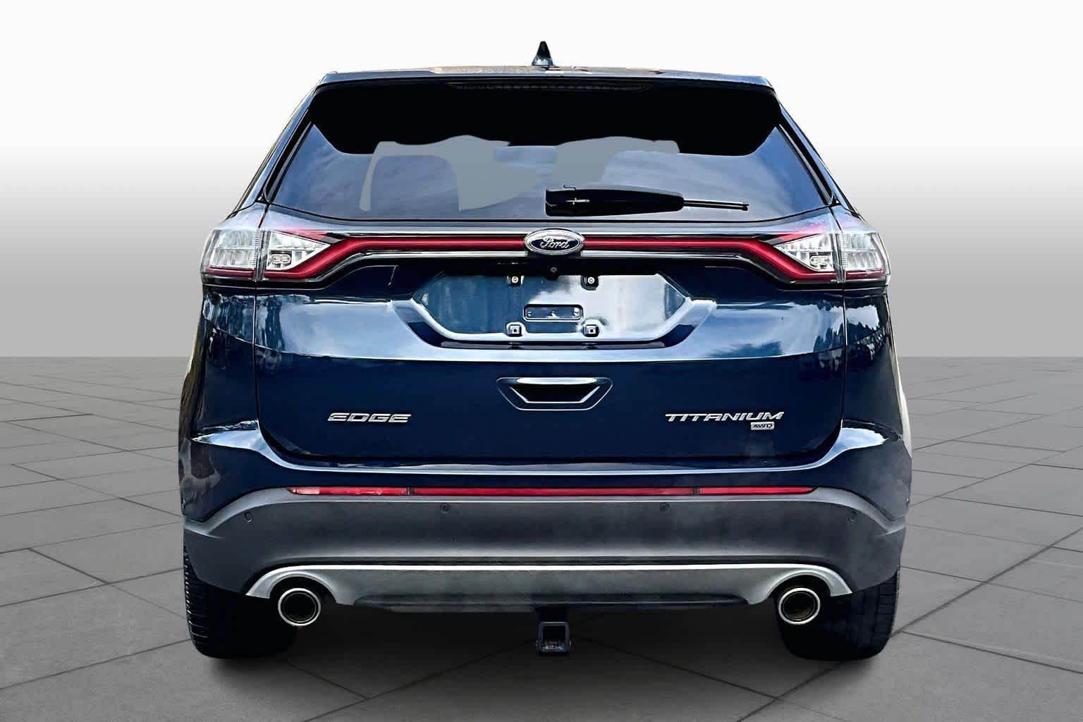 2017 Ford Edge Titanium photo 4