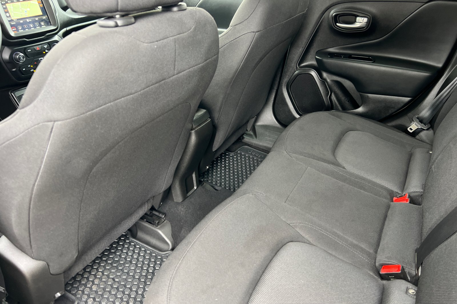 2023 Jeep Renegade Latitude Upland photo 8