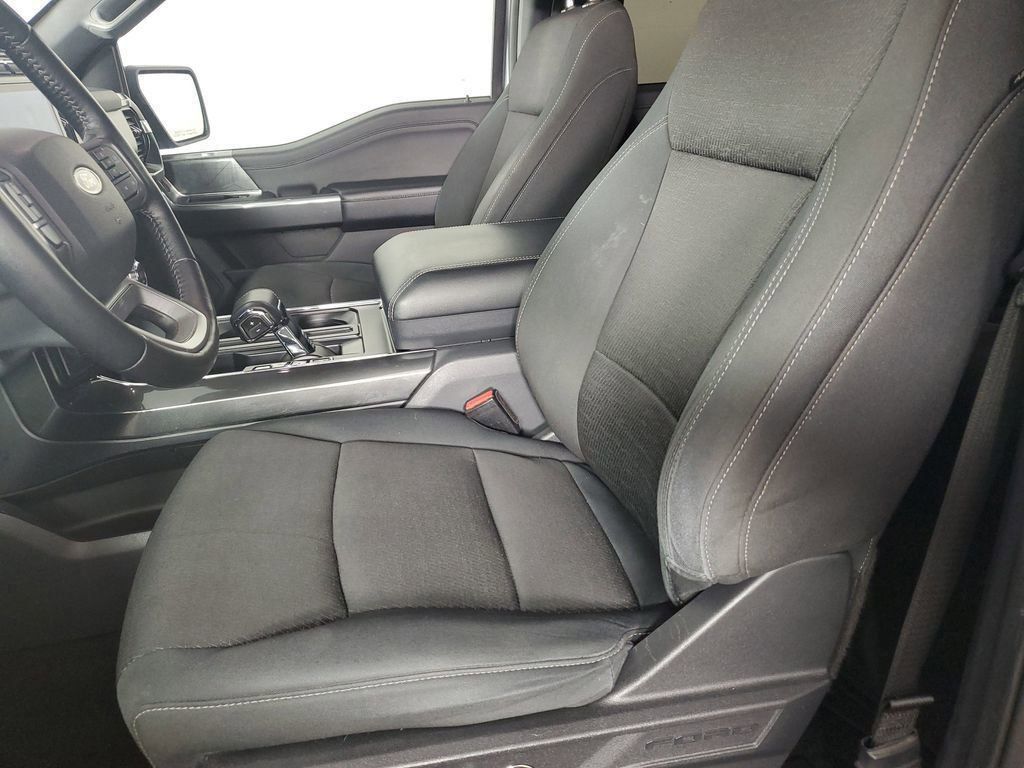 2021 Ford F-150 XLT photo 10