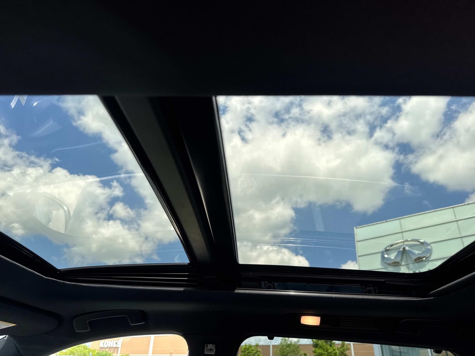 2025 Infiniti QX60 Luxe photo 9
