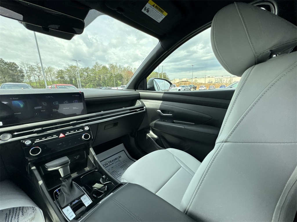 2025 Hyundai Santa Cruz SEL photo 11