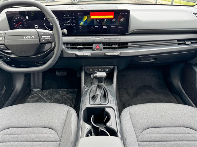 2025 Kia K4 EX photo 23