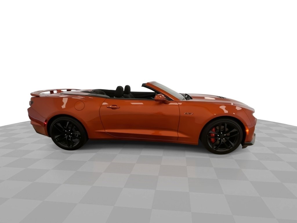 2023 Chevrolet Camaro LT1 photo 2