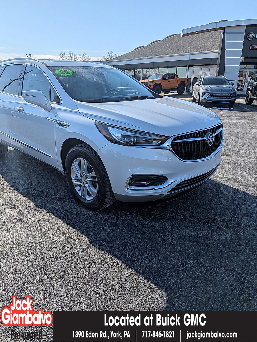 2020 Buick Enclave Essence's photo