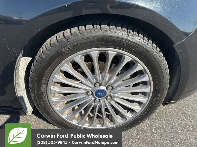2014 Ford Fusion Titanium photo 5