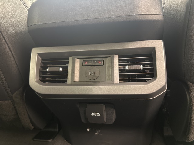 2025 Ford F-250 Lariat photo 28