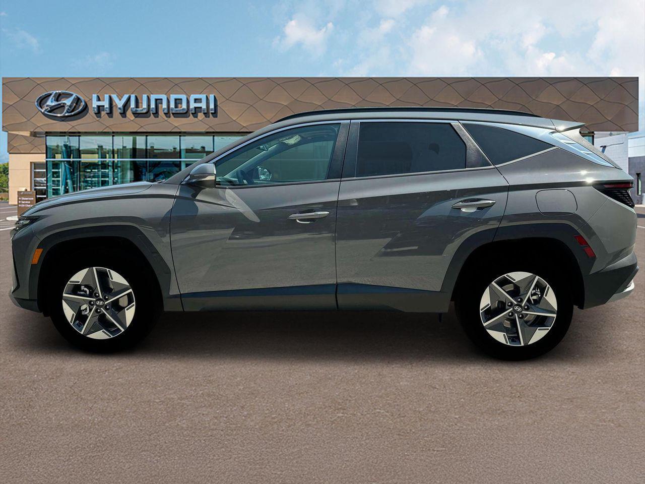 2025 Hyundai Tucson SEL Convenience photo 3