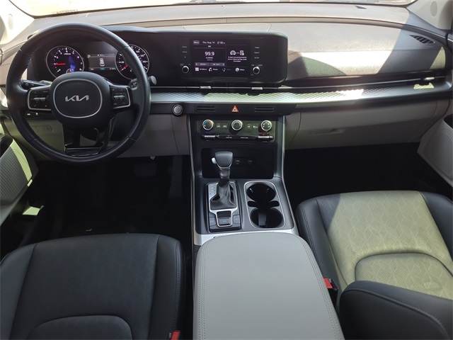 2022 Kia Carnival LXS photo 8