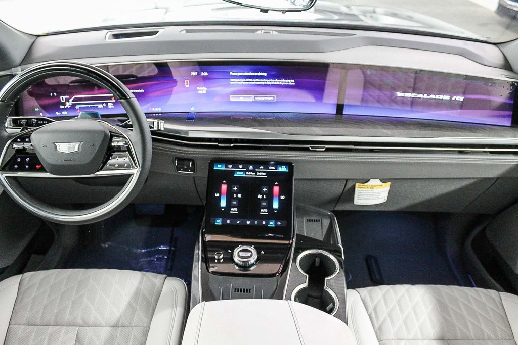 2026 Cadillac Escalade IQ Luxury photo 8