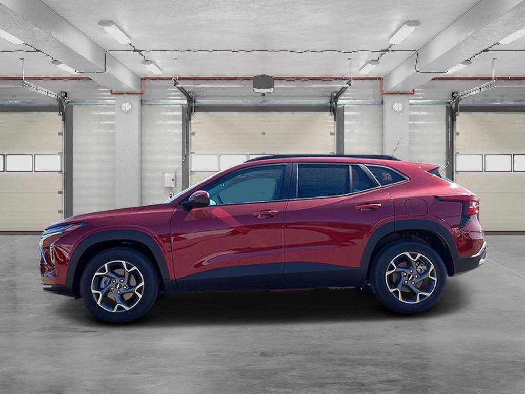 2025 Chevrolet Trax LT photo 4