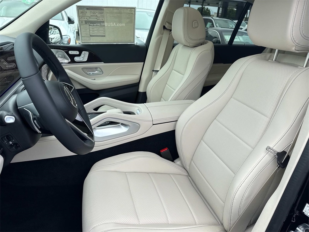 2025 Mercedes Benz GLE 450e 4MATIC photo 4