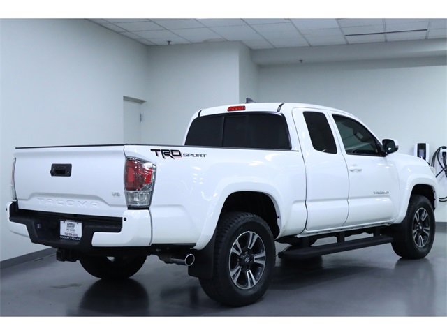 2019 Toyota Tacoma SR5 photo 11