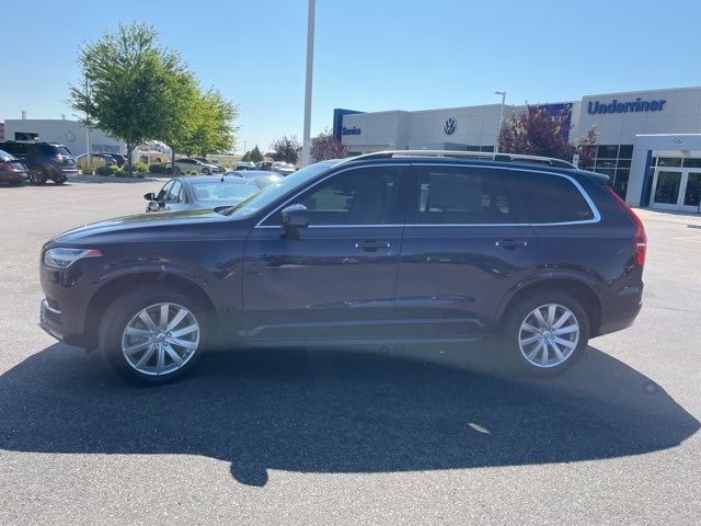 2016 Volvo XC90 Momentum's photo