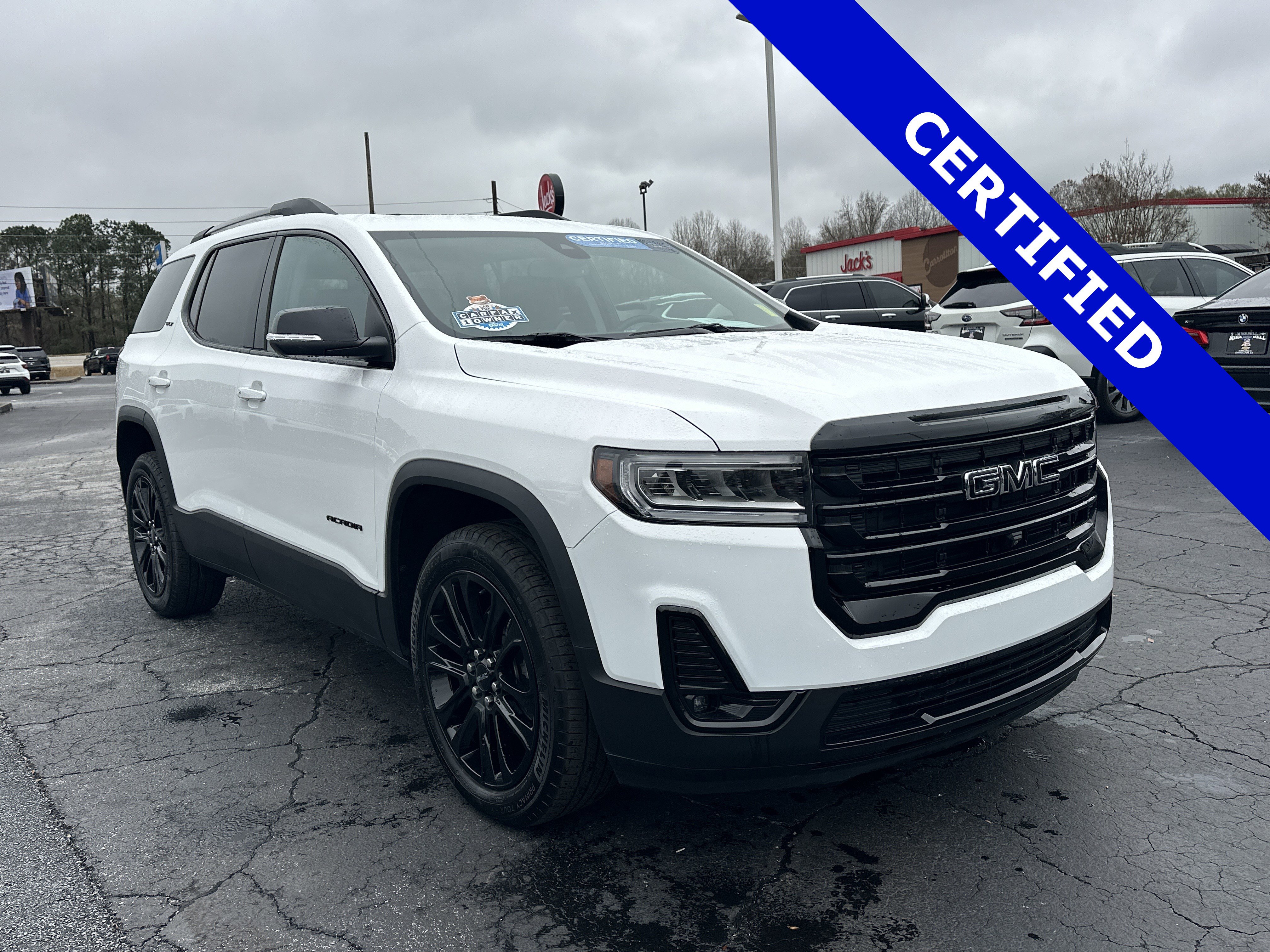 2023 GMC Acadia SLT's photo