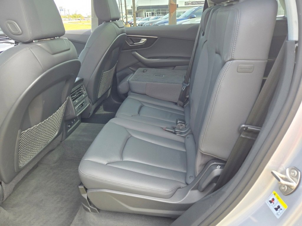 2022 Audi Q7 55 Premium Plus photo 14