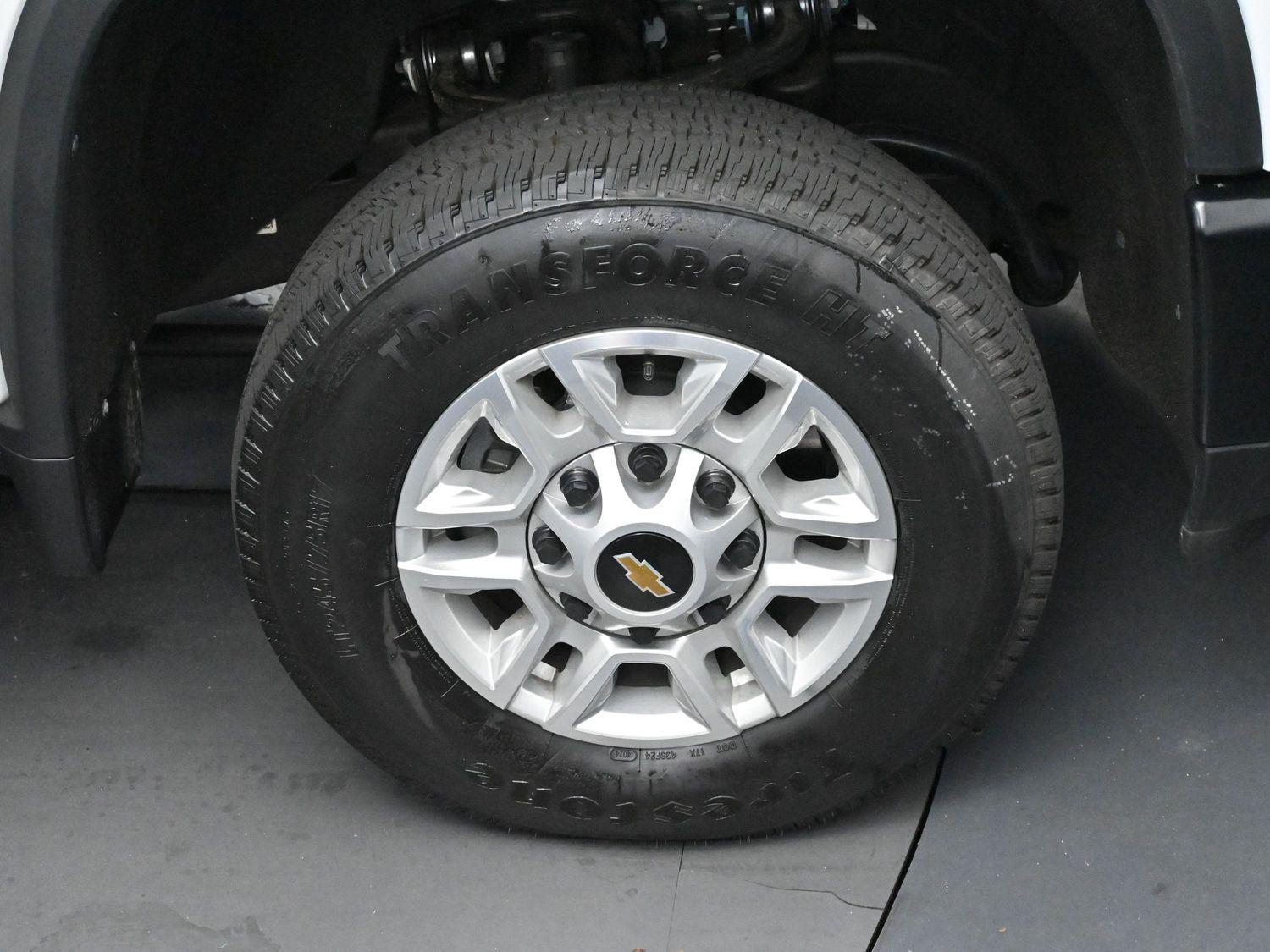 2025 Chevrolet Silverado 2500HD photo 29