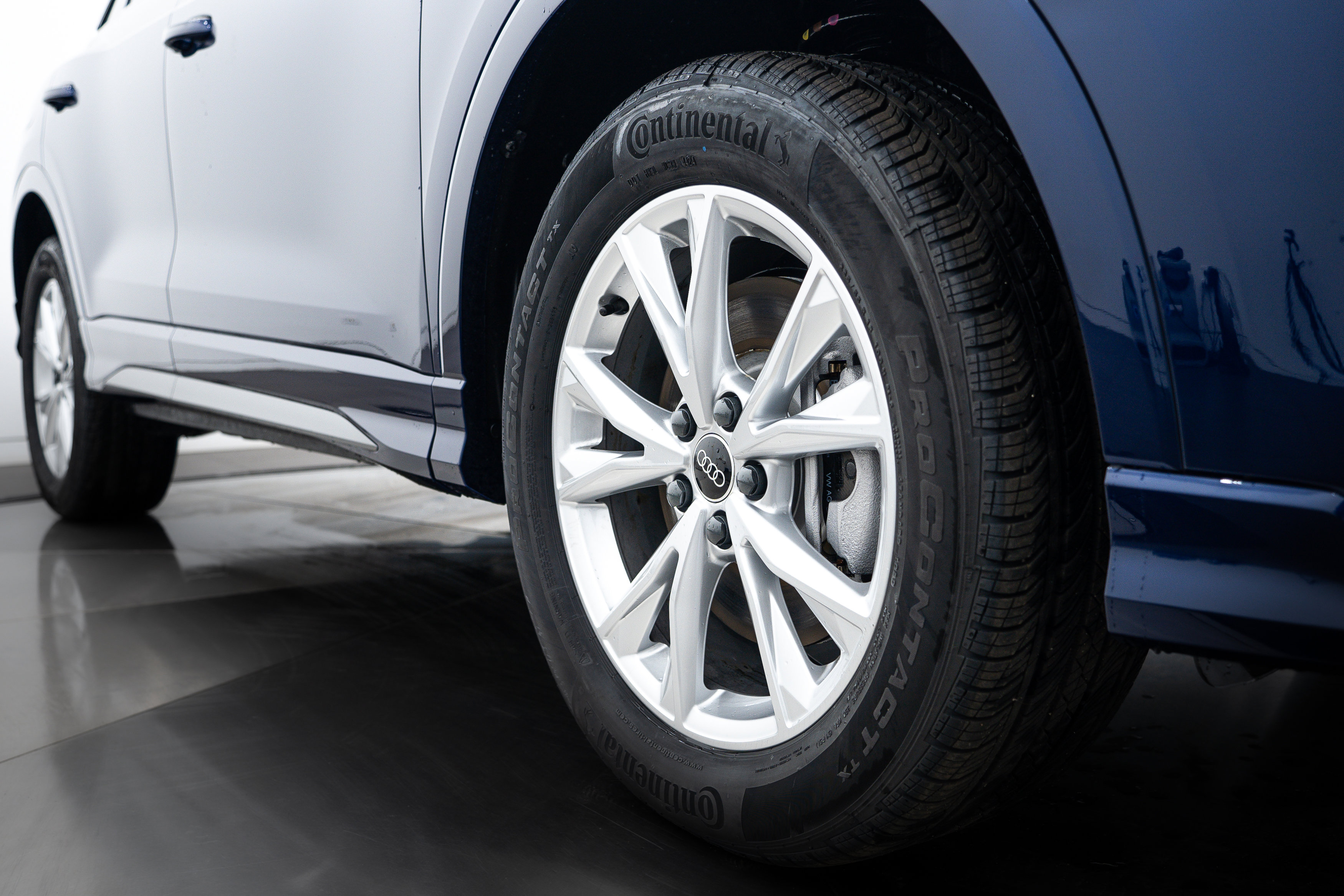 2025 Audi Q3 S line Premium Plus photo 17